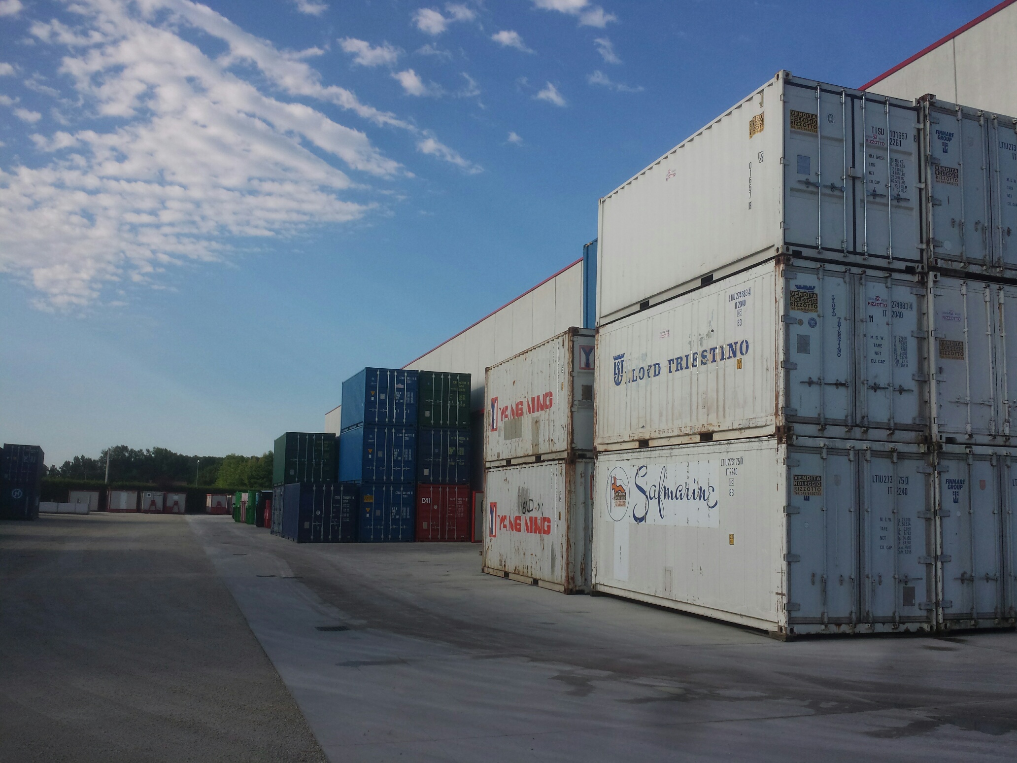 Containers 20″ e 40 ” nuovi ed usati in ottimo stato